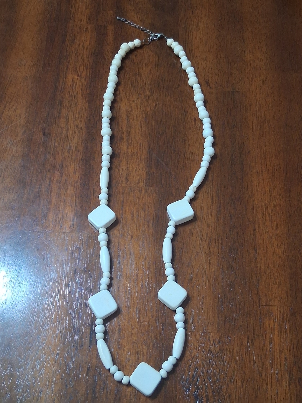 Wooden White Beaded Geometric Necklace
